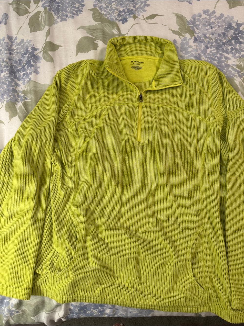 Women’s Lightweight Quarter-Zip Pullover Jacket - Lime Green